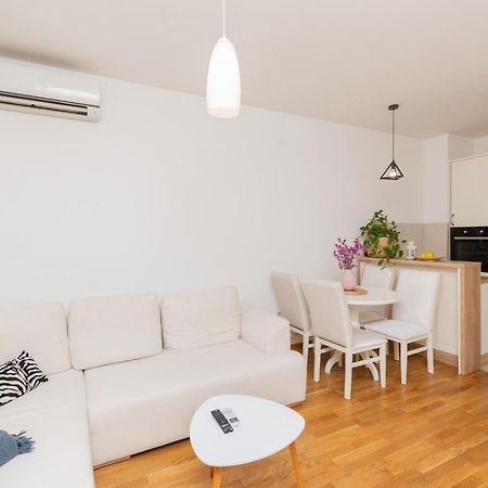 Lux City Apartment With Parking Podgorica Eksteriør billede