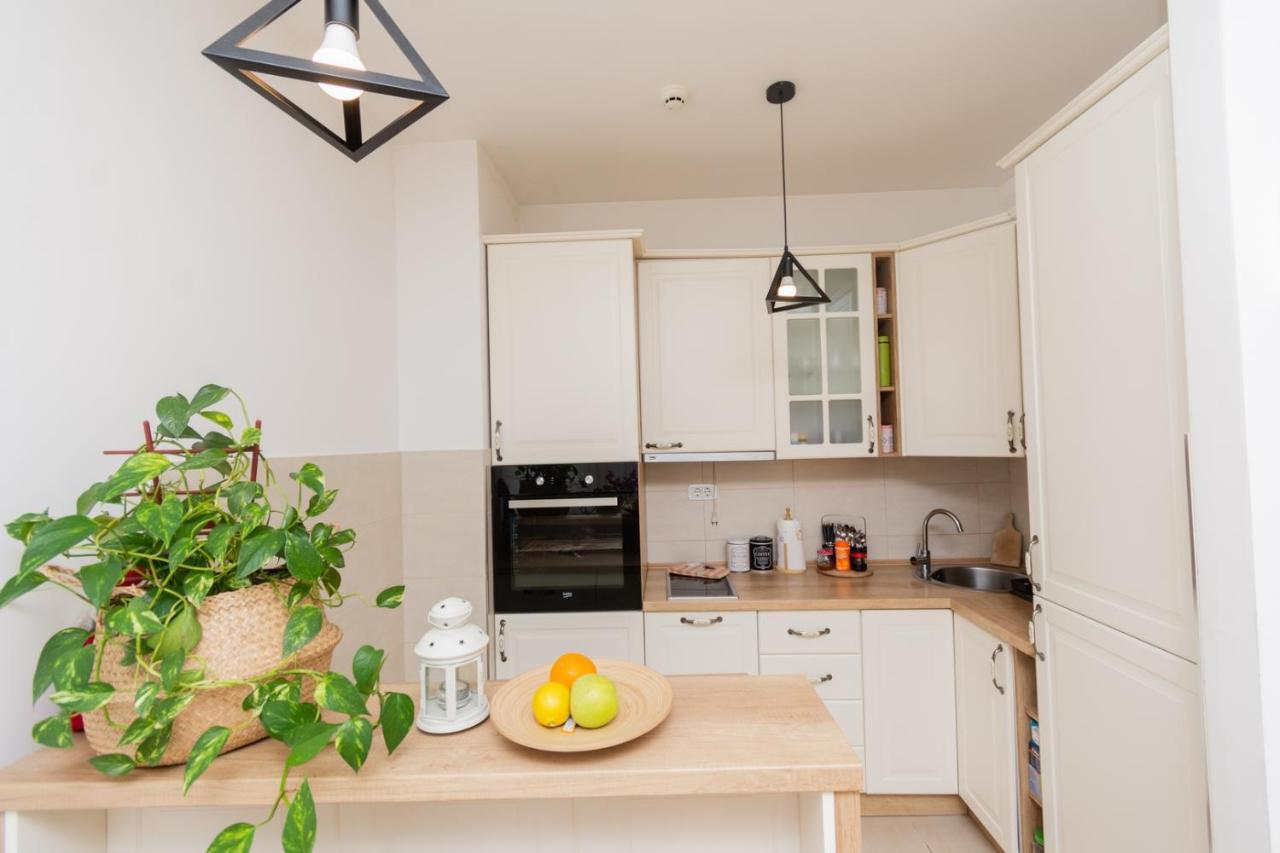 Lux City Apartment With Parking Podgorica Eksteriør billede