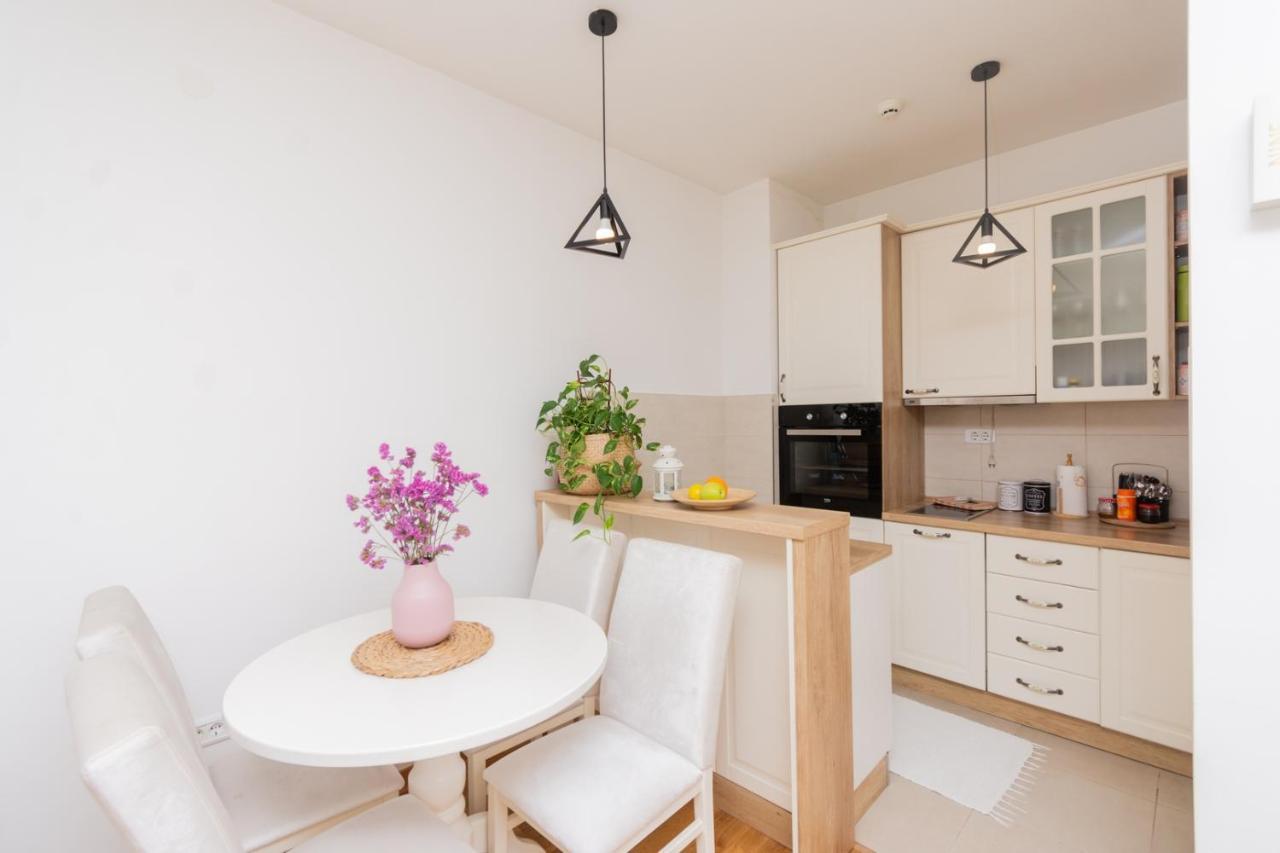 Lux City Apartment With Parking Podgorica Eksteriør billede