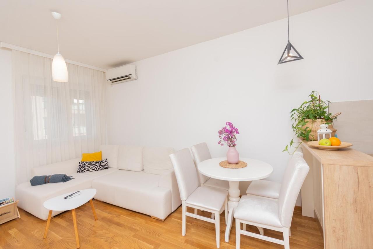 Lux City Apartment With Parking Podgorica Eksteriør billede