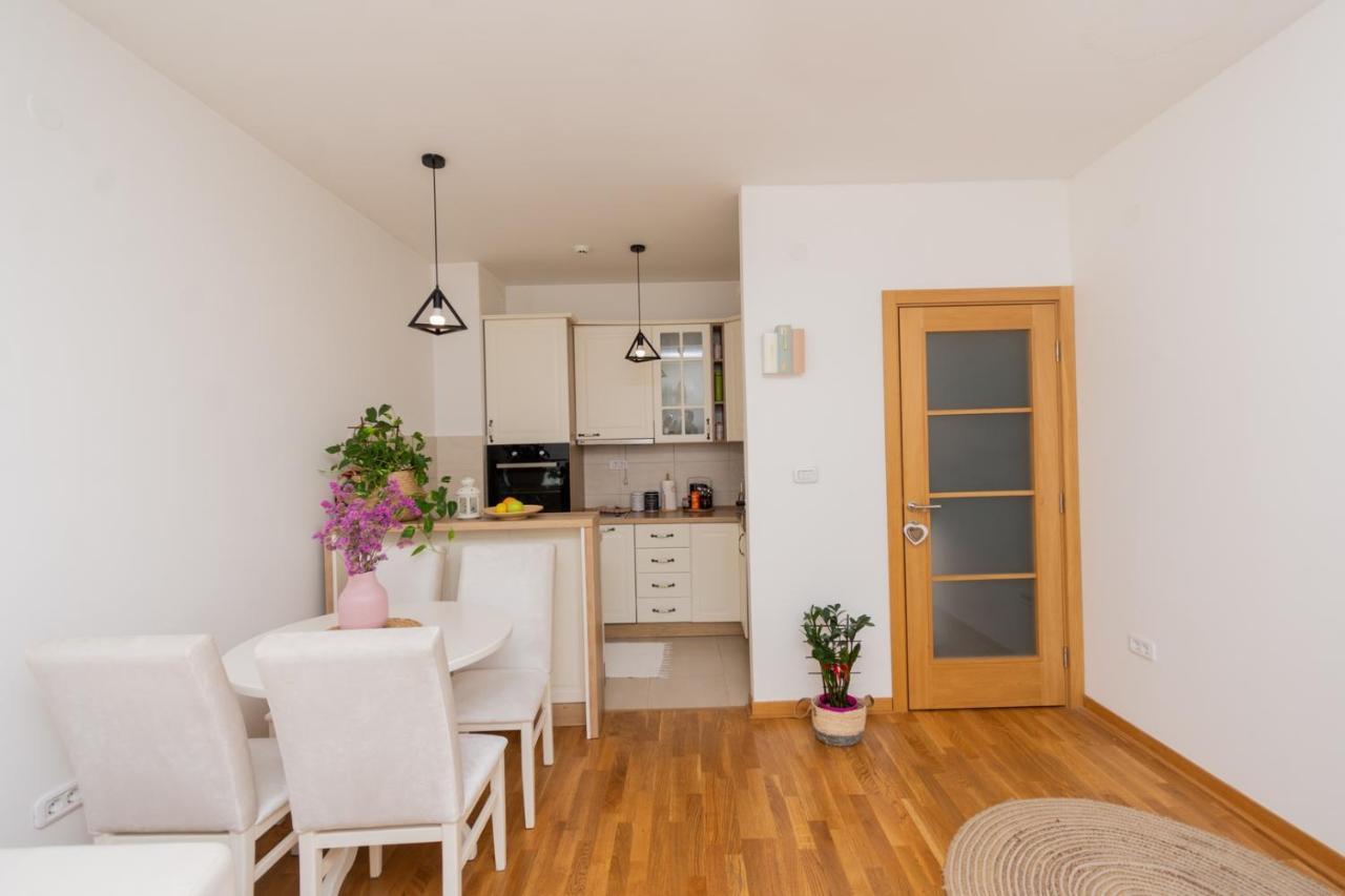 Lux City Apartment With Parking Podgorica Eksteriør billede