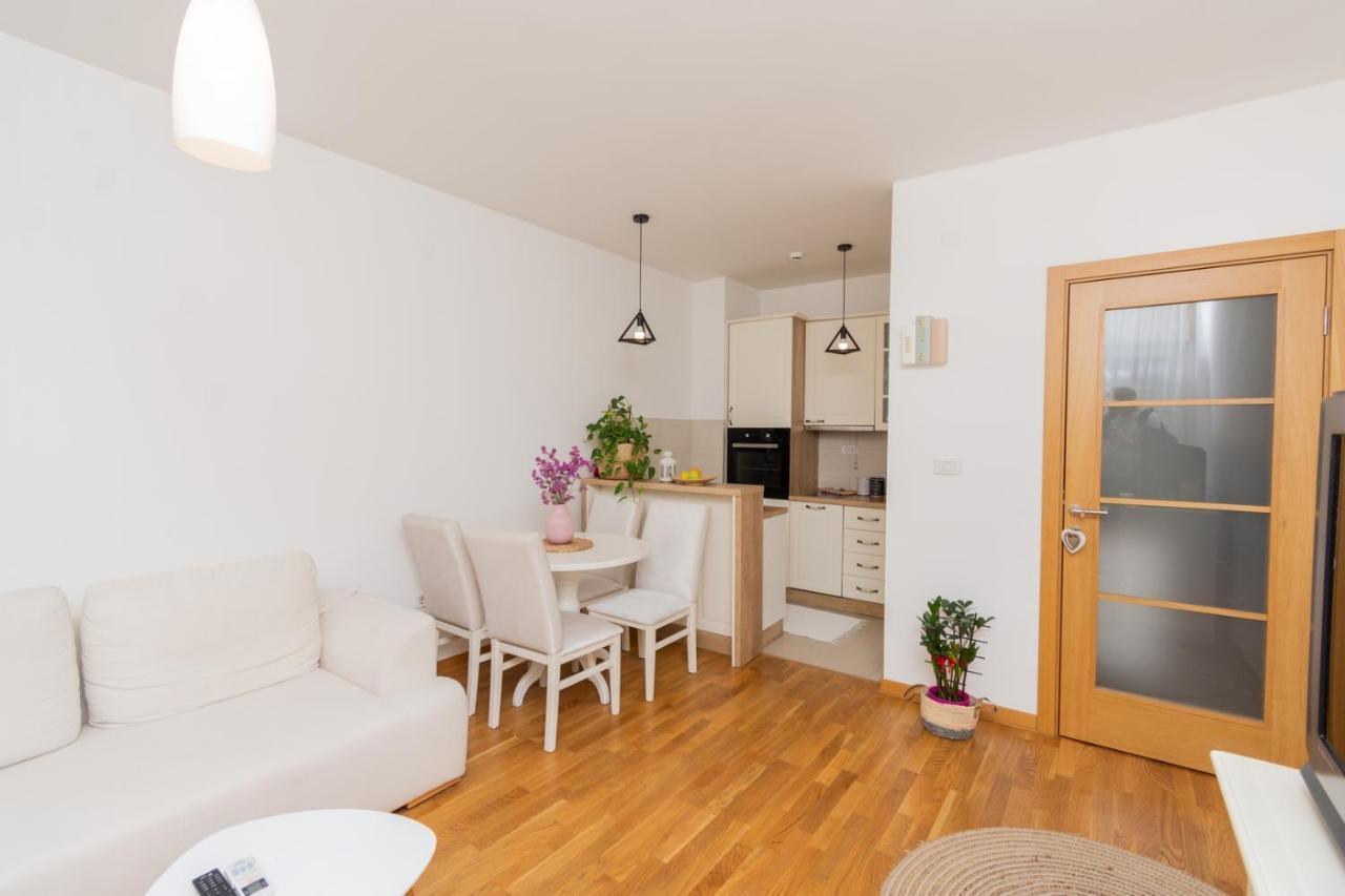 Lux City Apartment With Parking Podgorica Eksteriør billede